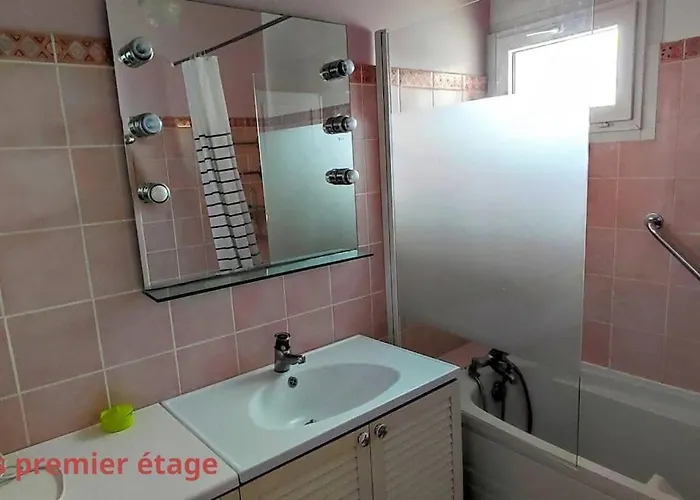 Maison Spacieuse 50 M De La בית נופש *