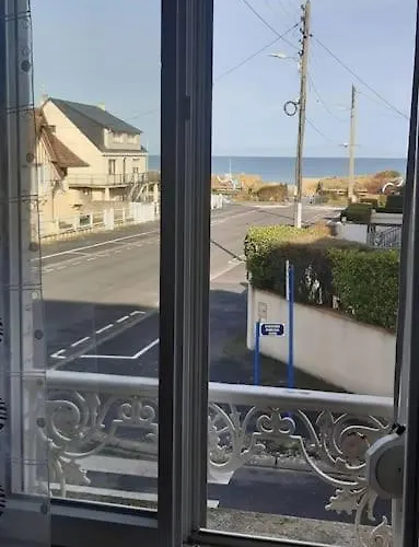 Maison Spacieuse 50 M De La