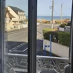Maison Spacieuse 50 M De La