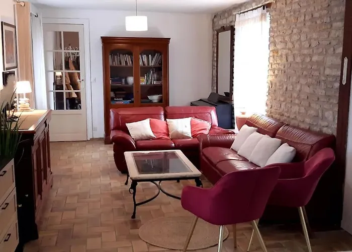 Maison Spacieuse 50 M De La Holiday home